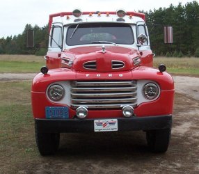 '50 Ford sleeper front